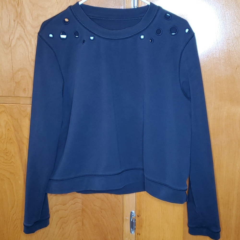 SALE💥Lulu🍋 Cut-Outs Black Sweatshirt size 10/12